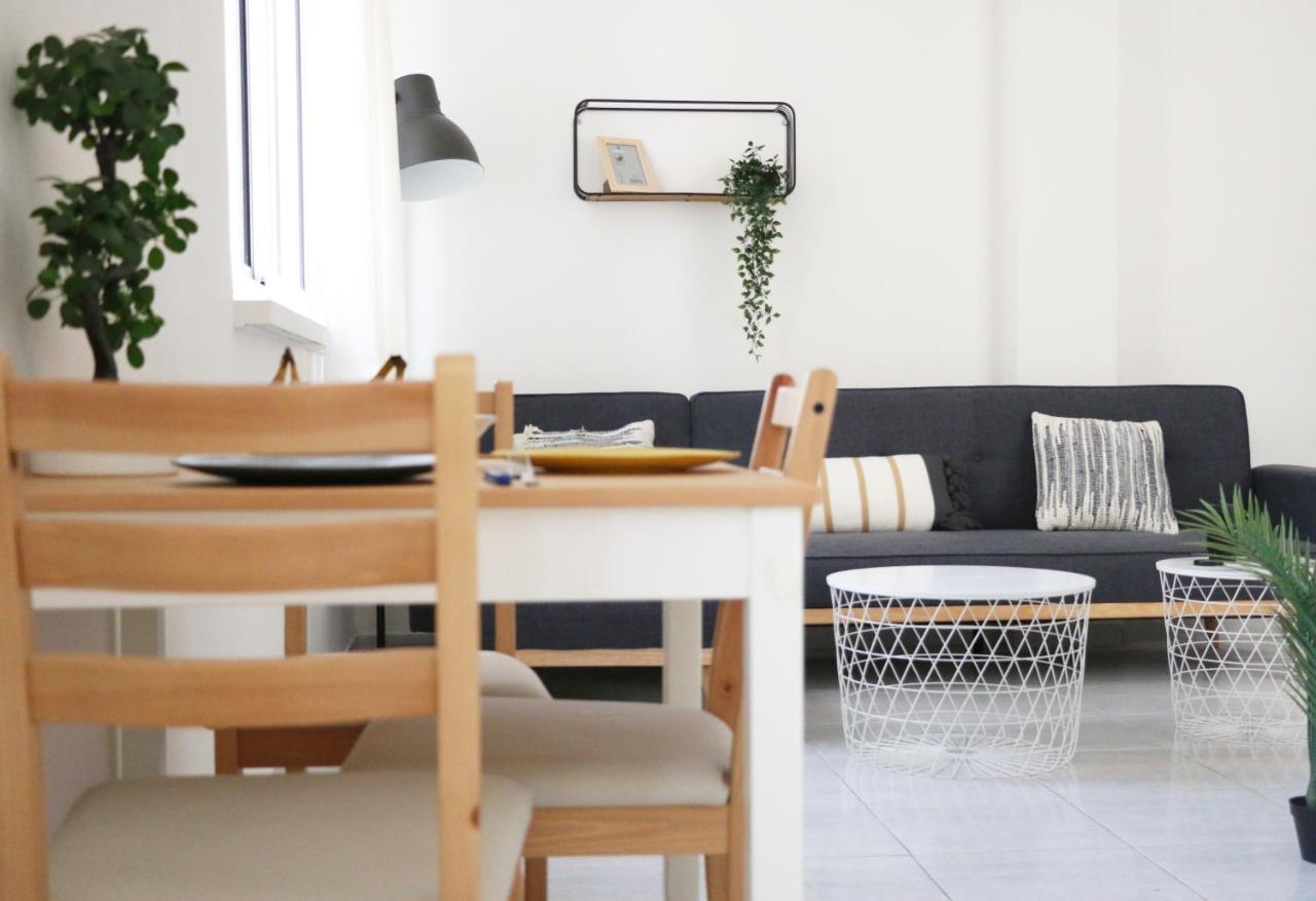 Modern And Spacious Apartment In Downtown Haifa Eksteriør bilde